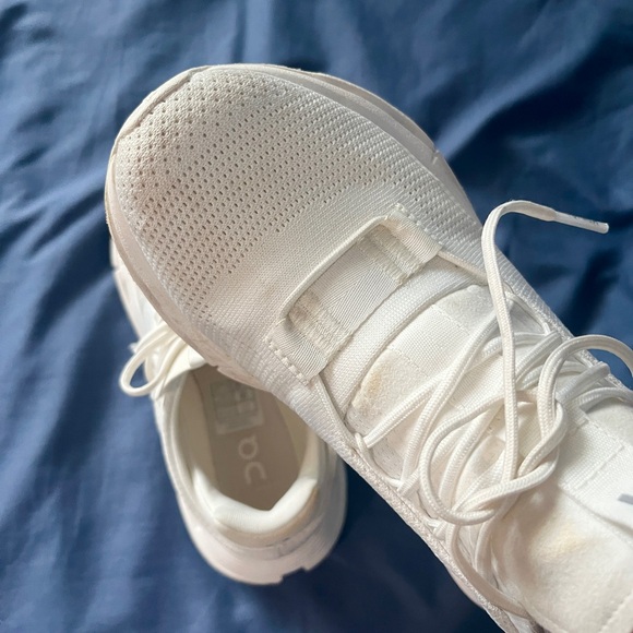 On Running Cloudnova - Picture 6 of 9